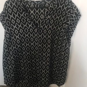 Woman’s black and white top